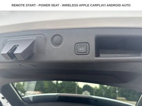 Used 2024 Chevrolet Equinox LT FWD image 32