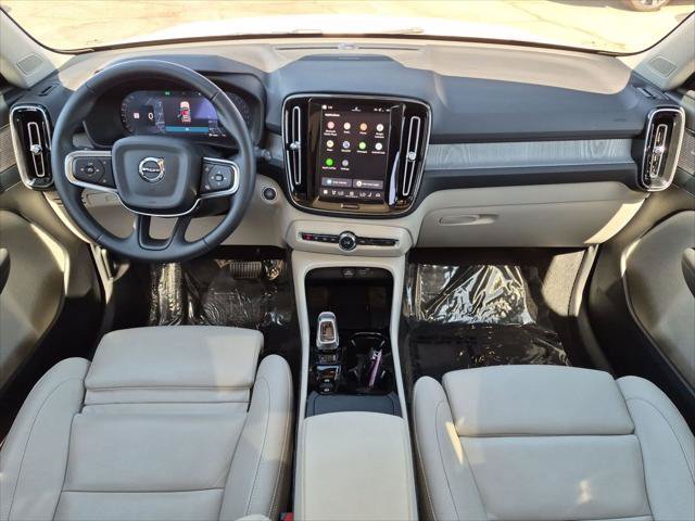 Used 2026 Volvo XC40 B5 Ultra w/ Climate Package AWD/4WD image 23