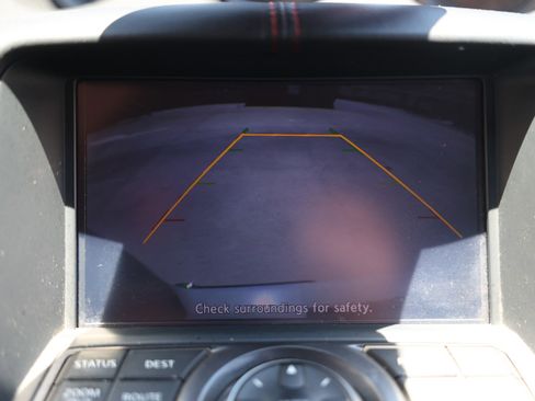 Used 2017 Nissan 370Z NISMO RWD image 31