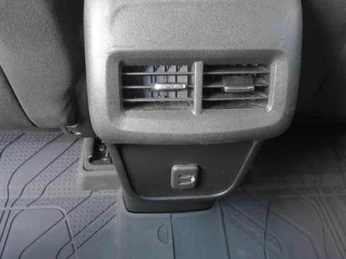 Used 2020 Chevrolet Equinox LT w/ Driver Convenience Package AWD/4WD image 20