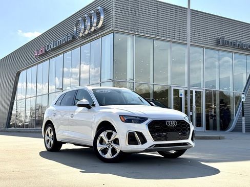 Used 2023 Audi Q5 2.0T Premium Plus w/ Premium Plus Package image 2