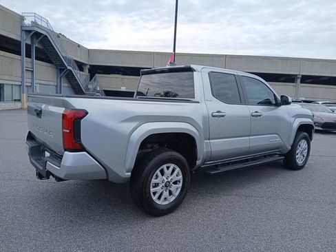 Used 2024 Toyota Tacoma SR5 RWD image 4