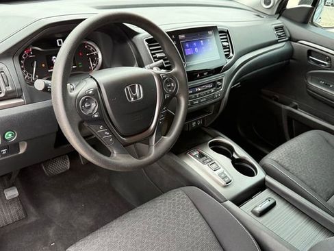 Used 2023 Honda Ridgeline Sport image 11