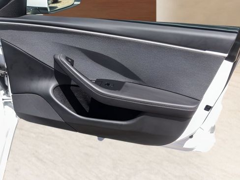 Used 2025 Tesla Model 3 Long Range RWD image 24