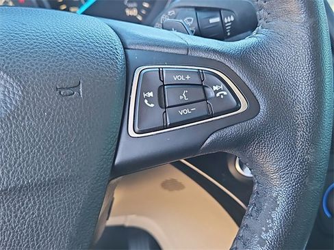 Used 2017 Ford Escape Titanium image 22