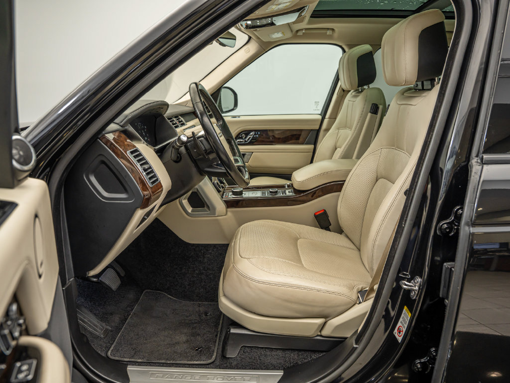 Used 2020 Land Rover Range Rover HSE AWD/4WD image 31