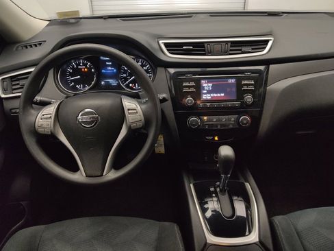 Used 2016 Nissan Rogue S w/ Appearance Package AWD/4WD image 22