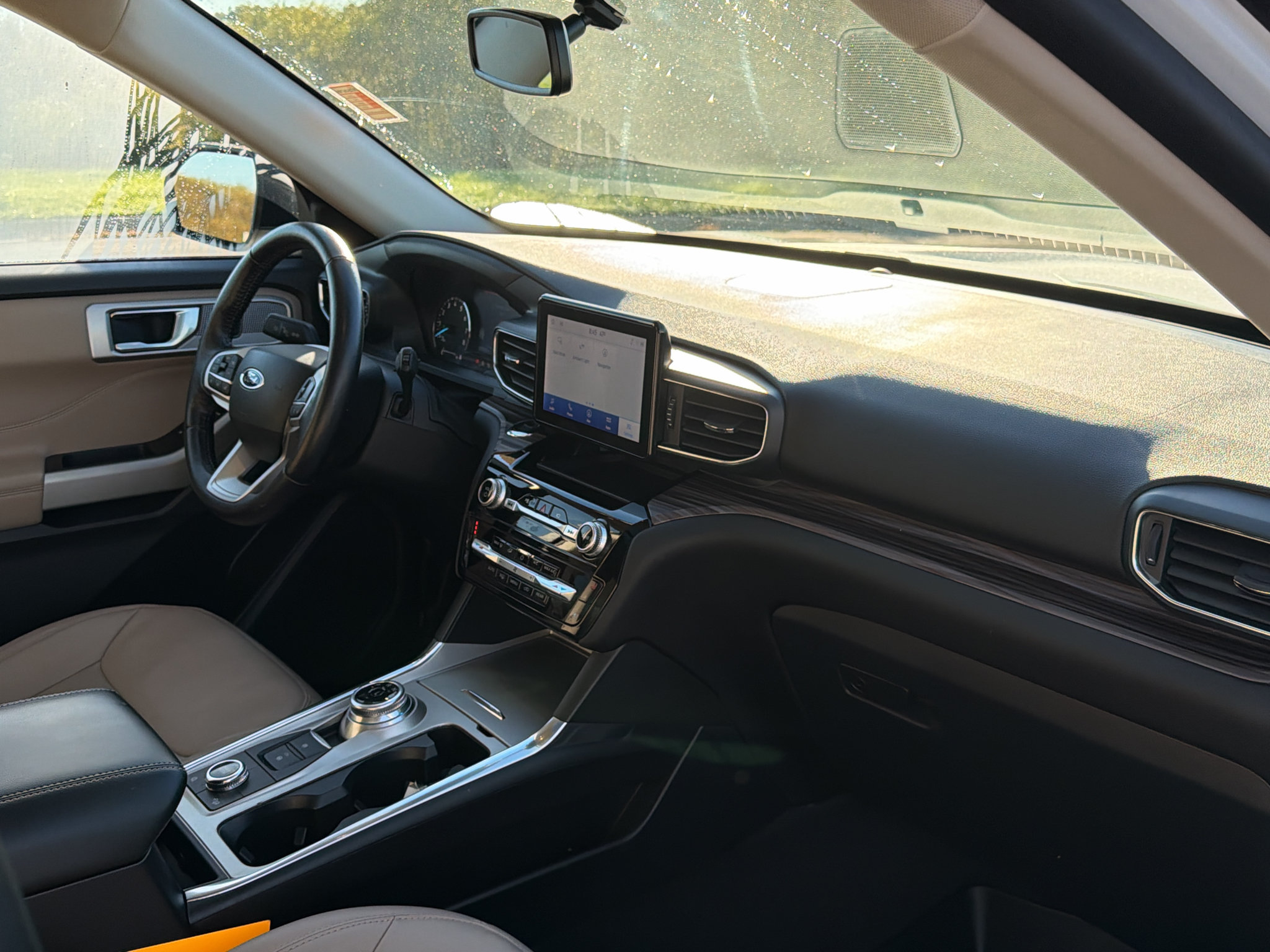 Used 2022 Ford Explorer Limited AWD/4WD image 27