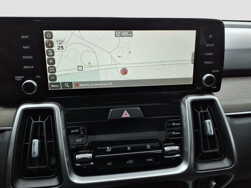 Used 2023 Kia Sorento X-Line EX image 24