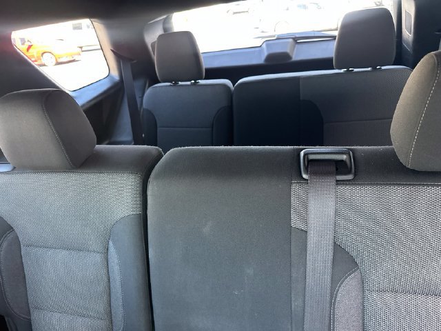 Used 2023 Chevrolet Traverse LT FWD image 12