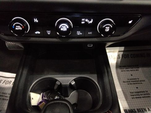 Used 2024 Honda HR-V Sport image 20