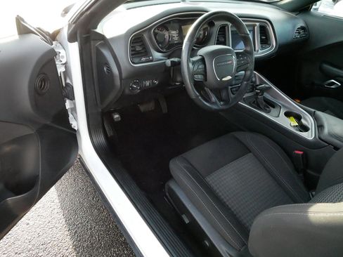 Used 2022 Dodge Challenger SXT w/ Blacktop Package image 9