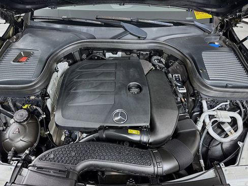 Used 2022 Mercedes-Benz GLC 300 GLC 300 image 30