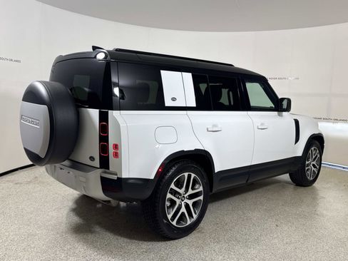 Used 2020 Land Rover Defender 110 SE AWD/4WD image 5