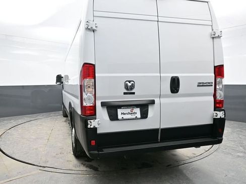 Used 2023 RAM ProMaster 3500 w/ Driver Convenience Group FWD image 5