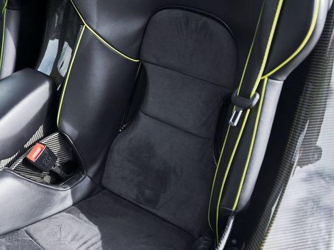 Used 2015 Porsche 918 Spyder w/Weissach Package image 62