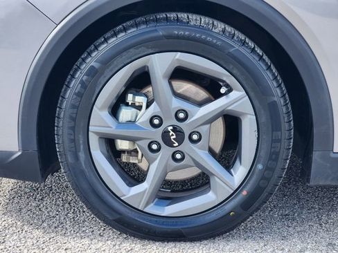 Used 2025 Kia K4 LXS image 10