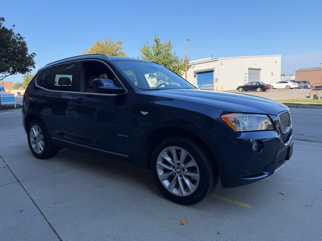 Used 2012 BMW X3 xDrive28i w/ Premium Pkg AWD/4WD image 3