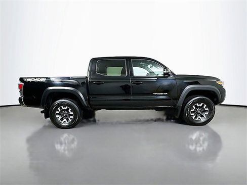 Used 2023 Toyota Tacoma TRD Off-Road image 8