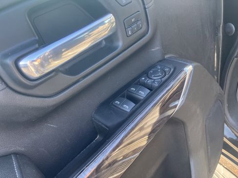 Used 2022 Chevrolet Silverado 2500 LTZ image 16