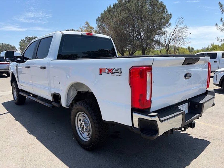 Used 2024 Ford F250 XL w/ FX4 Off-Road Package AWD/4WD image 7