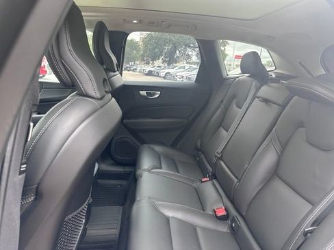 Used 2023 Volvo XC60 B5 Ultimate w/ Protection Package Premier FWD image 15