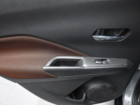 Used 2023 Nissan Kicks SR FWD image 31