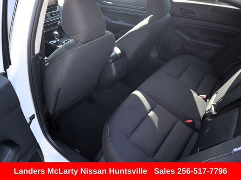 Used 2025 Nissan Altima 2.5 SV w/ SV Premium Package image 14