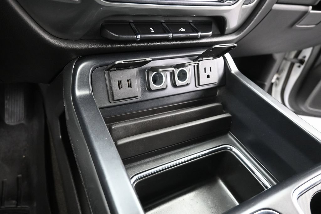 Used 2018 Chevrolet Silverado 1500 LT w/ Texas Edition AWD/4WD image 26
