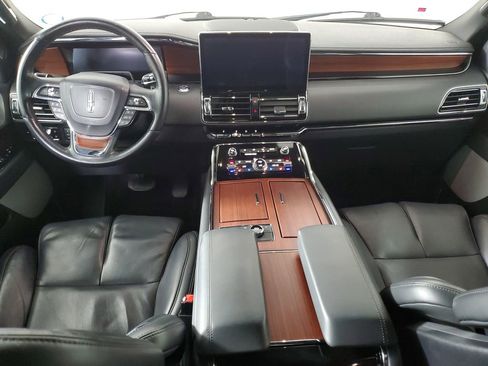 Used 2023 Lincoln Navigator Reserve AWD/4WD image 15