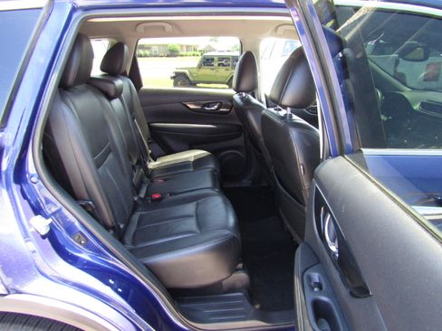 Used 2020 Nissan Rogue SL image 25