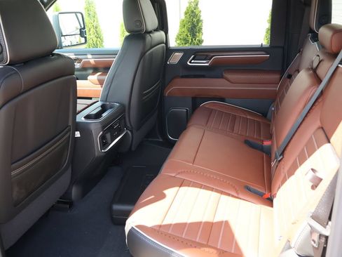 New 2026 GMC Sierra 3500 Denali Ultimate AWD/4WD image 21
