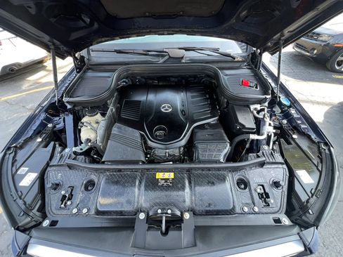 Used 2020 Mercedes-Benz GLS 450 4MATIC image 25