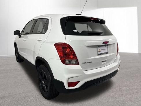 Used 2017 Chevrolet Trax LS AWD/4WD image 29