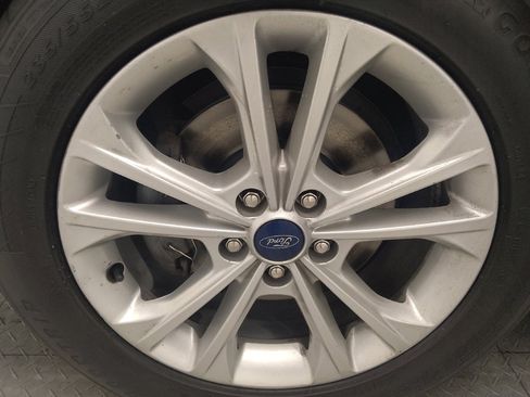 Used 2019 Ford Escape SE FWD image 31