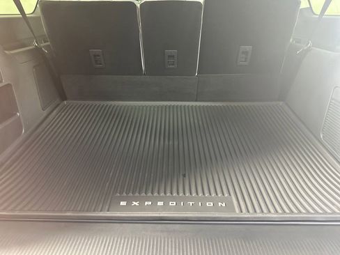 New 2026 Ford Expedition Max Platinum AWD/4WD image 9