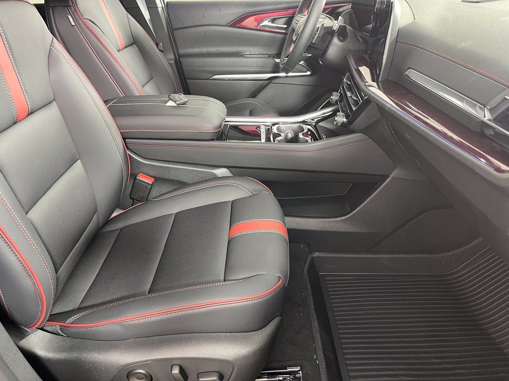 New 2027 Chevrolet Traverse RS w/ LPO, Floor Liner Package AWD/4WD image 16