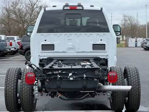 New 2025 Ford F450 XL w/ XL Chrome Package image 31