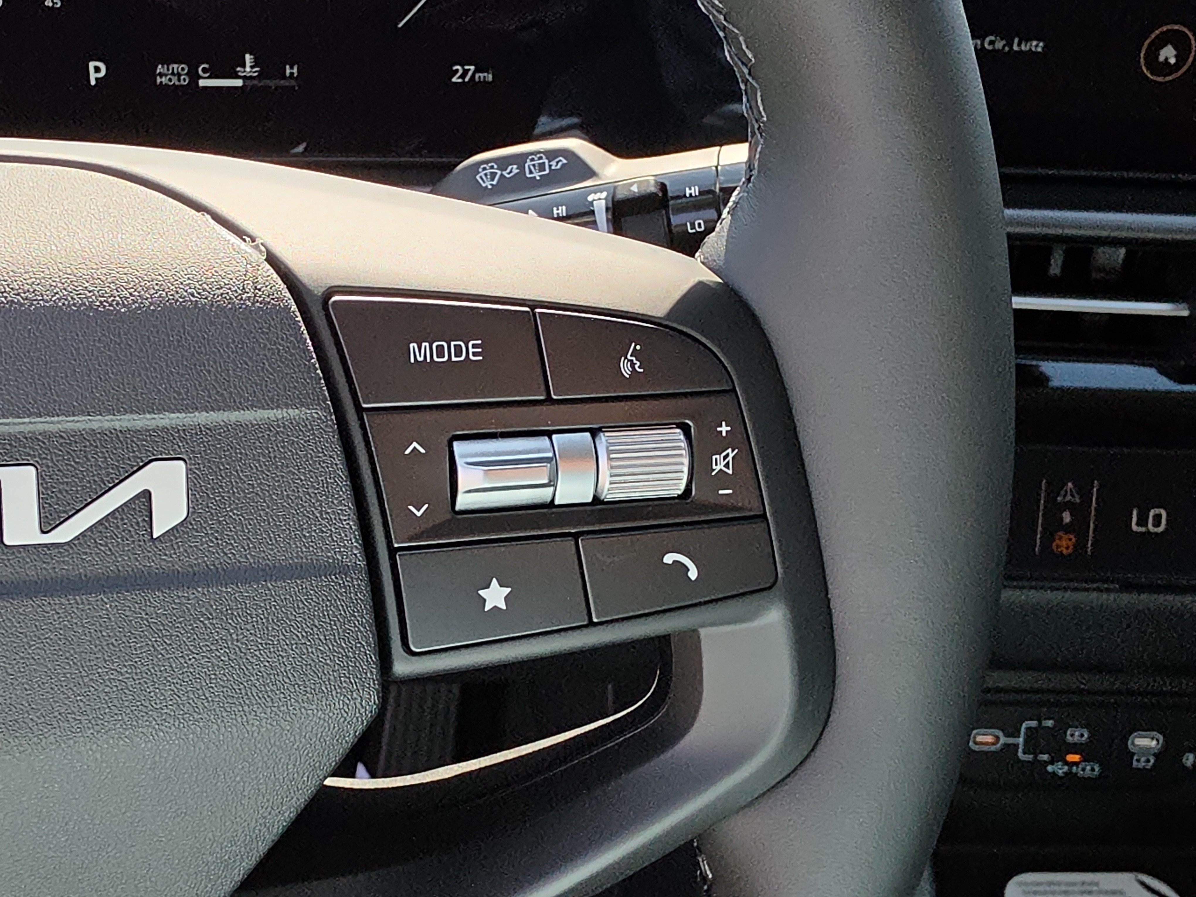 New 2026 Kia Sportage SX FWD image 32