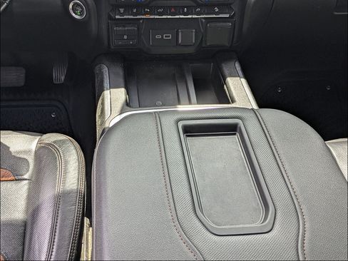 Used 2021 GMC Sierra 2500 AT4 w/ AT4 Preferred Package AWD/4WD image 25