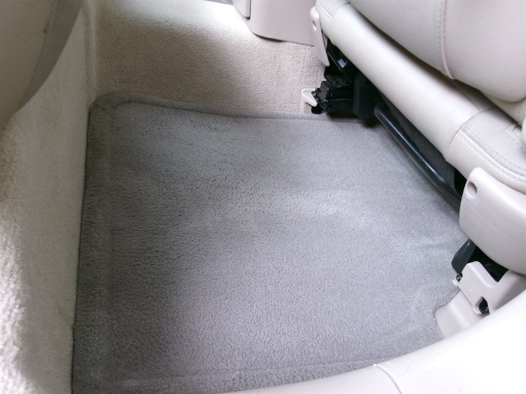Used 2001 Lexus ES 330 w/ Lexus Value Pkg FWD image 24