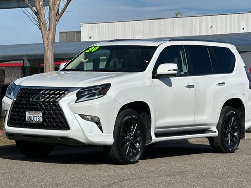 Used 2020 Lexus GX 460 Premium w/ Premium Package image 8