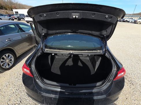 Used 2024 Chevrolet Malibu LT image 15