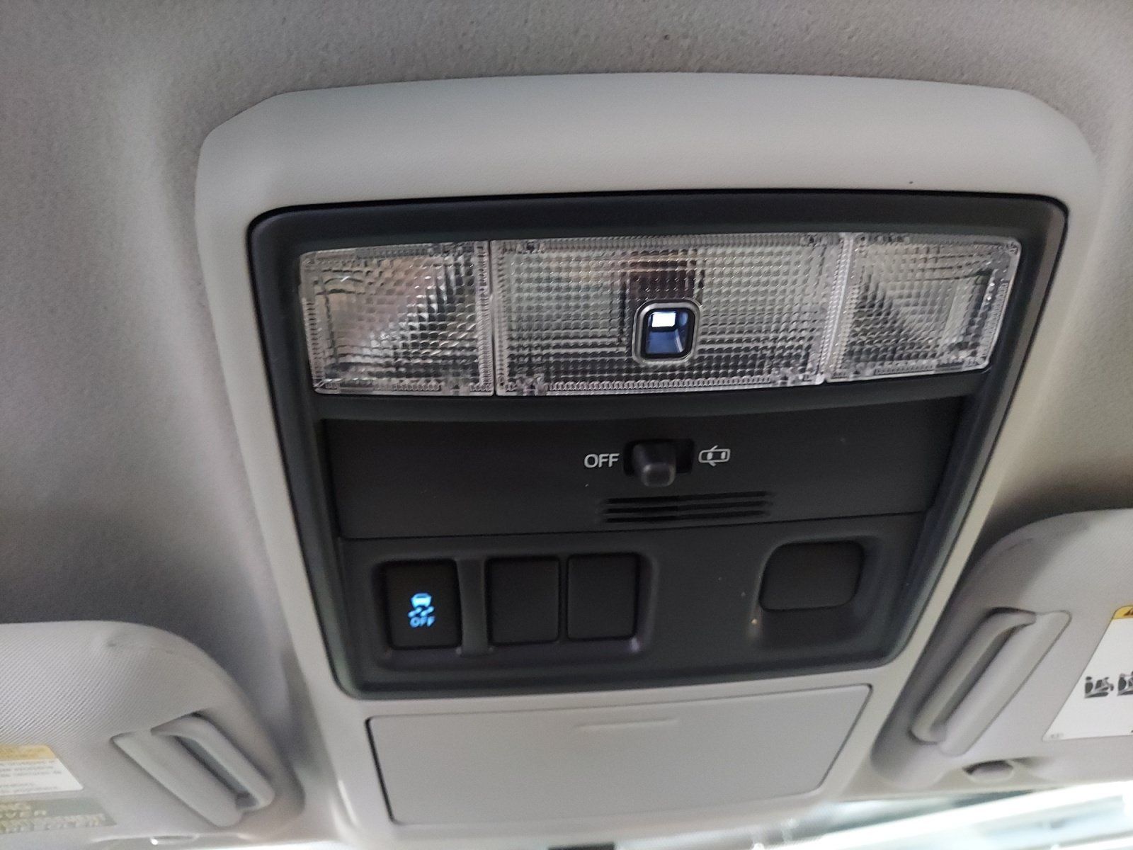 Used 2018 Toyota 4Runner SR5 RWD image 19