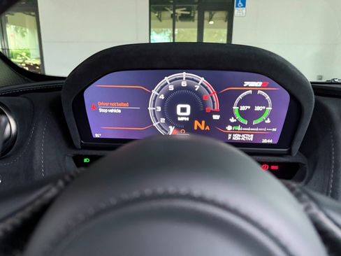 Used 2020 McLaren 720S Performance image 43