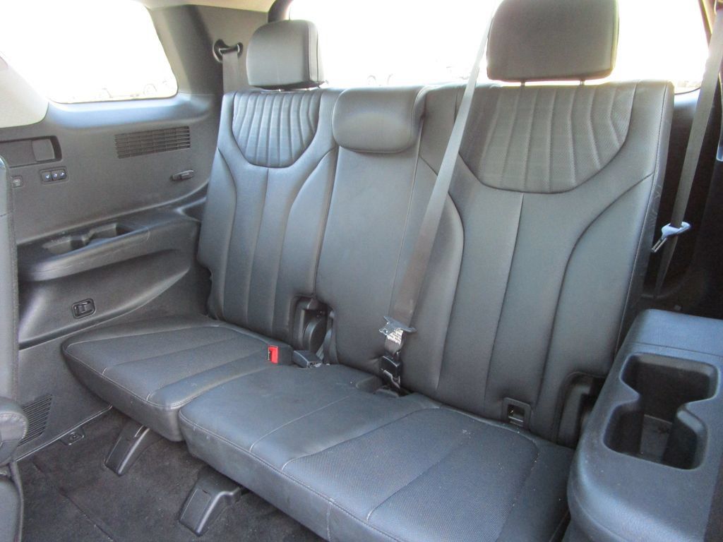 Used 2024 Hyundai Palisade Limited FWD image 19