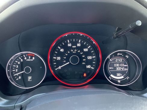 Used 2021 Honda HR-V LX image 17