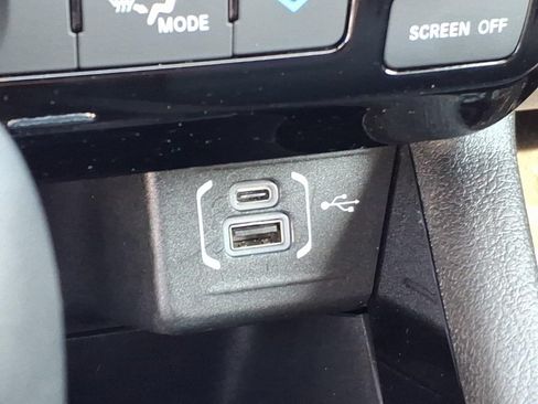 Used 2025 Jeep Compass Limited AWD/4WD image 16