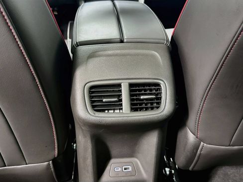 Used 2023 Buick Envision Essence w/ Technology Package I AWD/4WD image 27