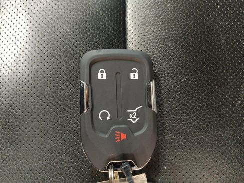 Used 2021 GMC Acadia AT4 w/ Preferred Package AWD/4WD image 32